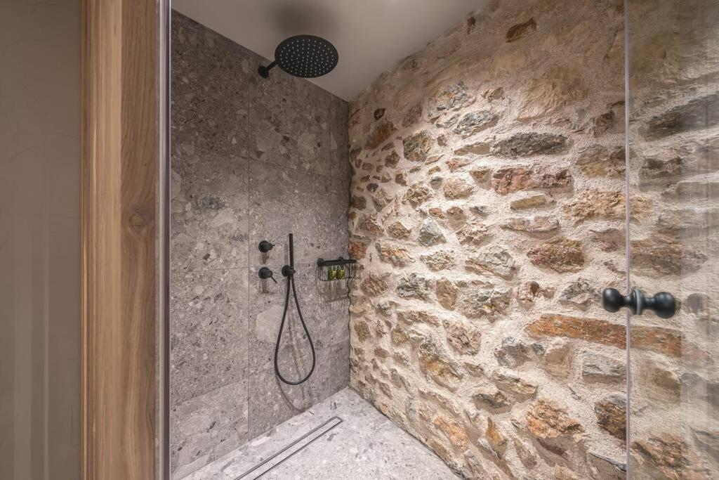 Apollonos 28 Luxury Suites Атина Екстериор снимка