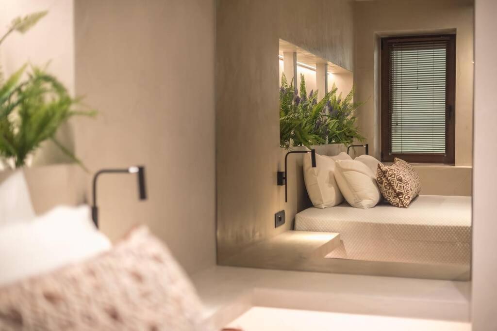 Apollonos 28 Luxury Suites Атина Екстериор снимка