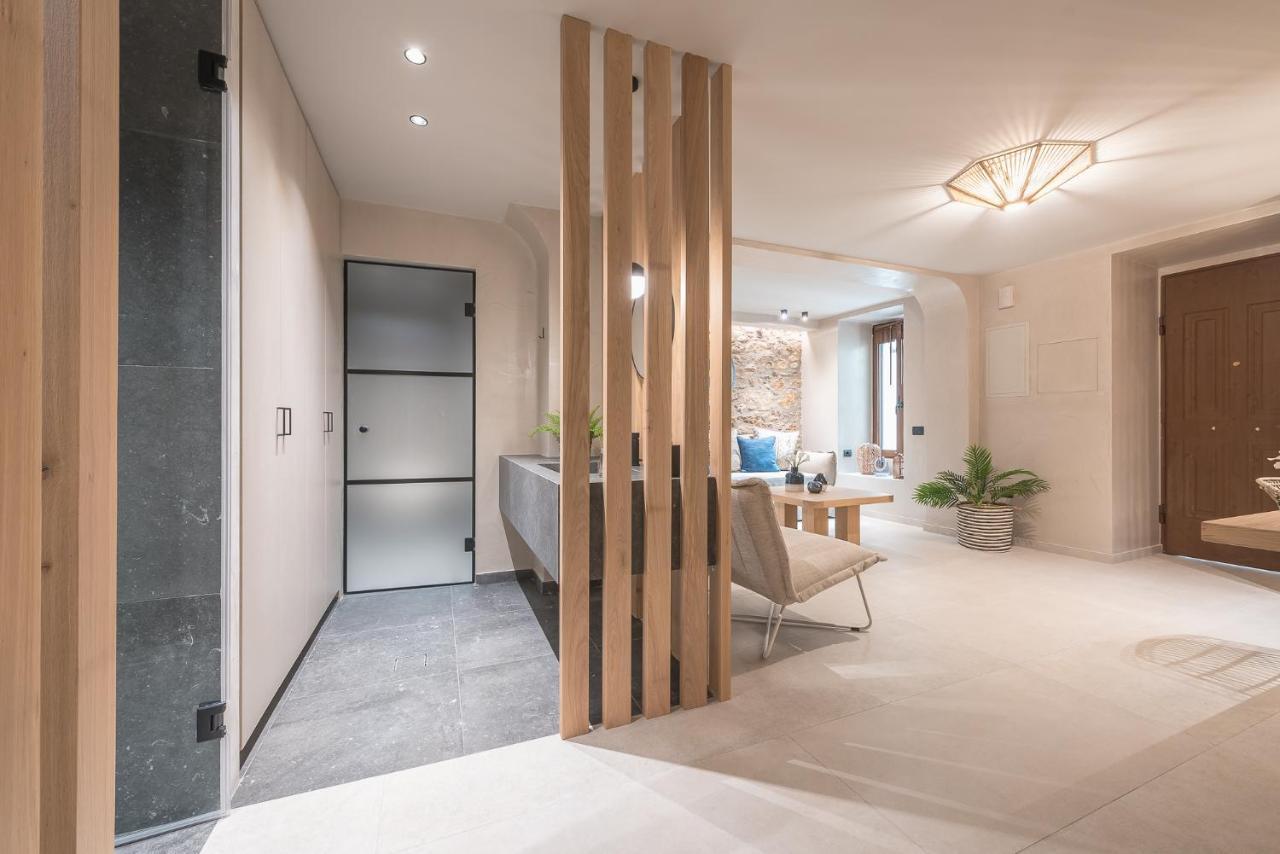 Apollonos 28 Luxury Suites Атина Екстериор снимка