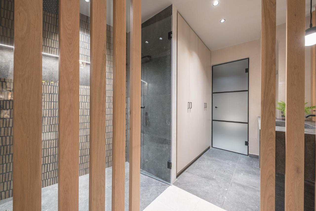 Apollonos 28 Luxury Suites Атина Екстериор снимка