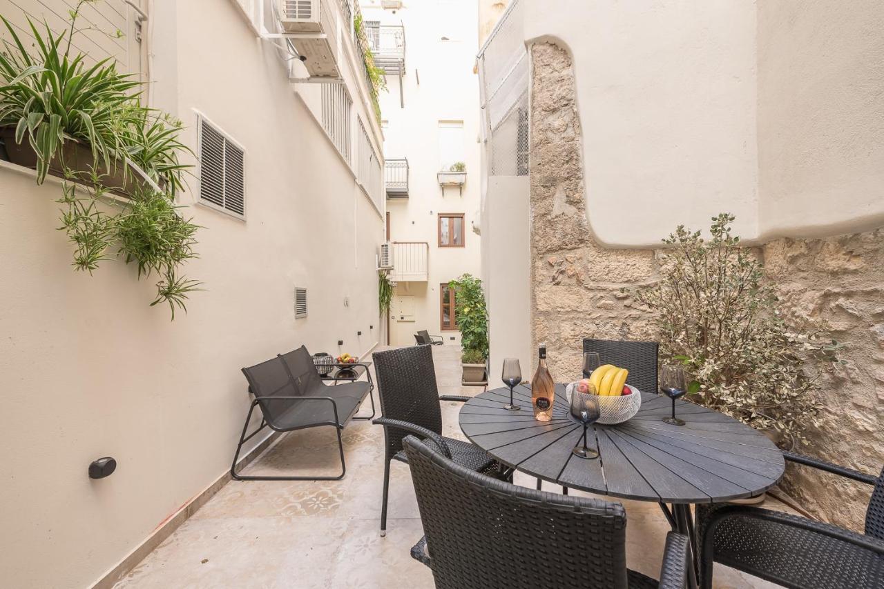 Apollonos 28 Luxury Suites Атина Екстериор снимка