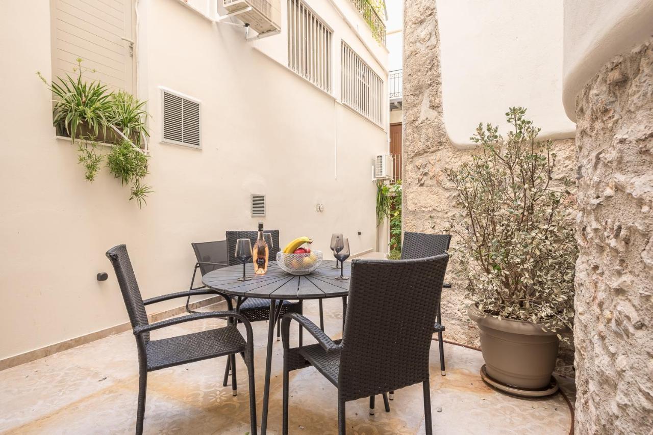Apollonos 28 Luxury Suites Атина Екстериор снимка