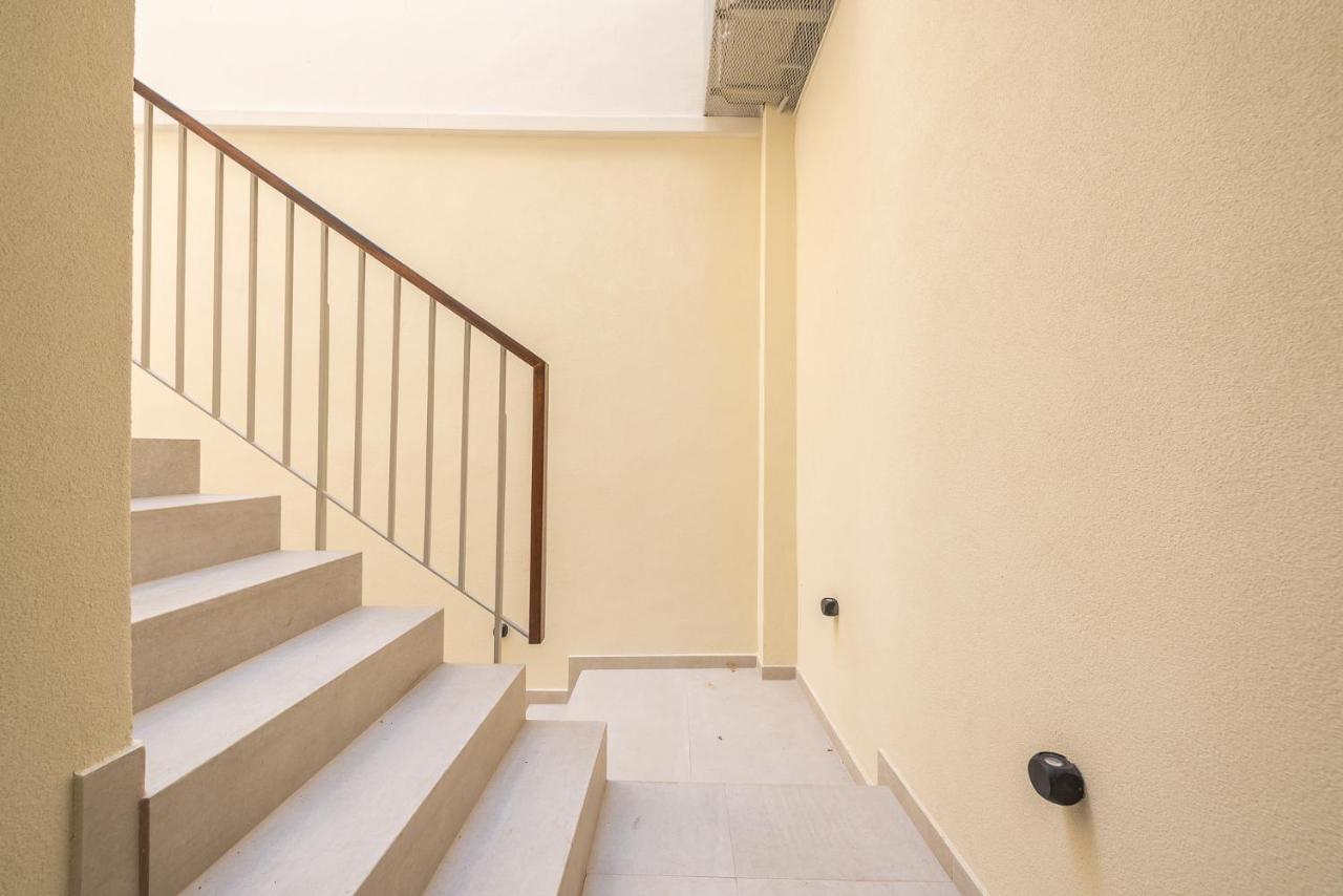 Apollonos 28 Luxury Suites Атина Екстериор снимка