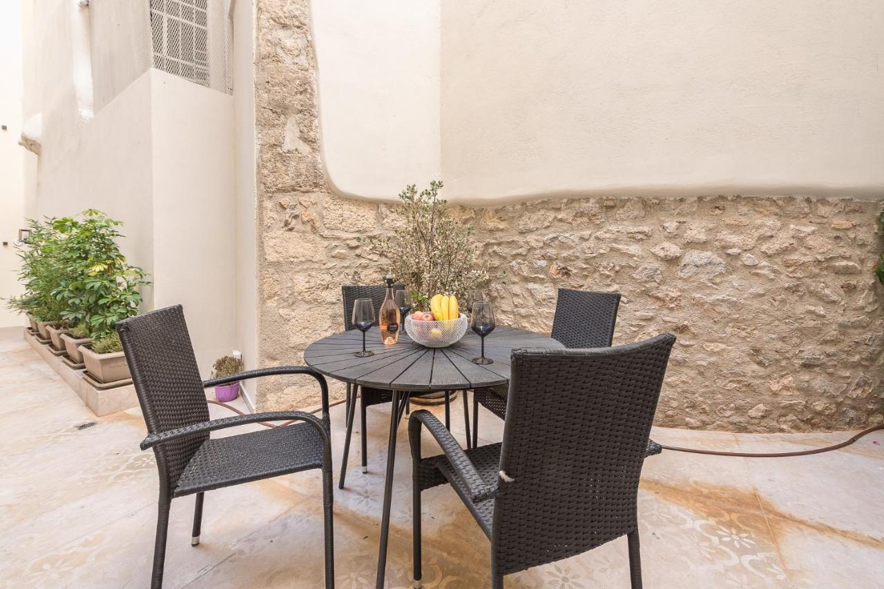 Apollonos 28 Luxury Suites Атина Екстериор снимка