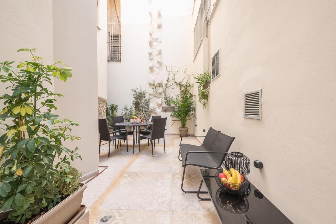 Apollonos 28 Luxury Suites Атина Екстериор снимка