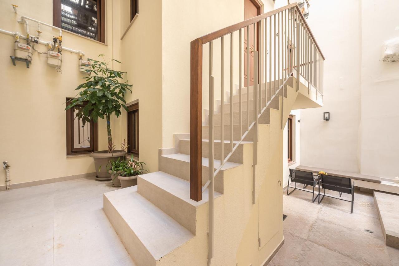 Apollonos 28 Luxury Suites Атина Екстериор снимка